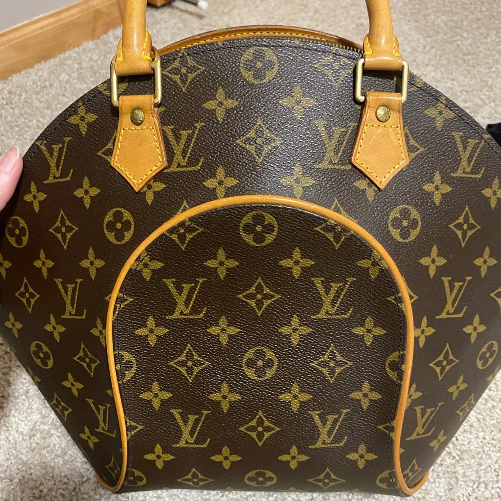 Louis Vuitton ellipse mm